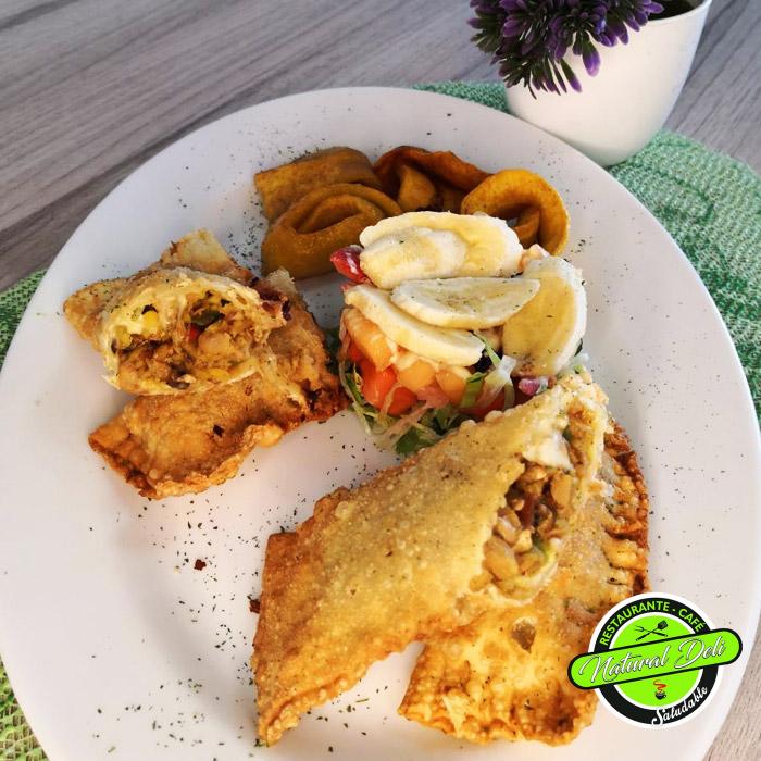 Empanadillas vegetarianas - Menú Vegetariano - Natural Deli - Restaurante Saludable Bogotá