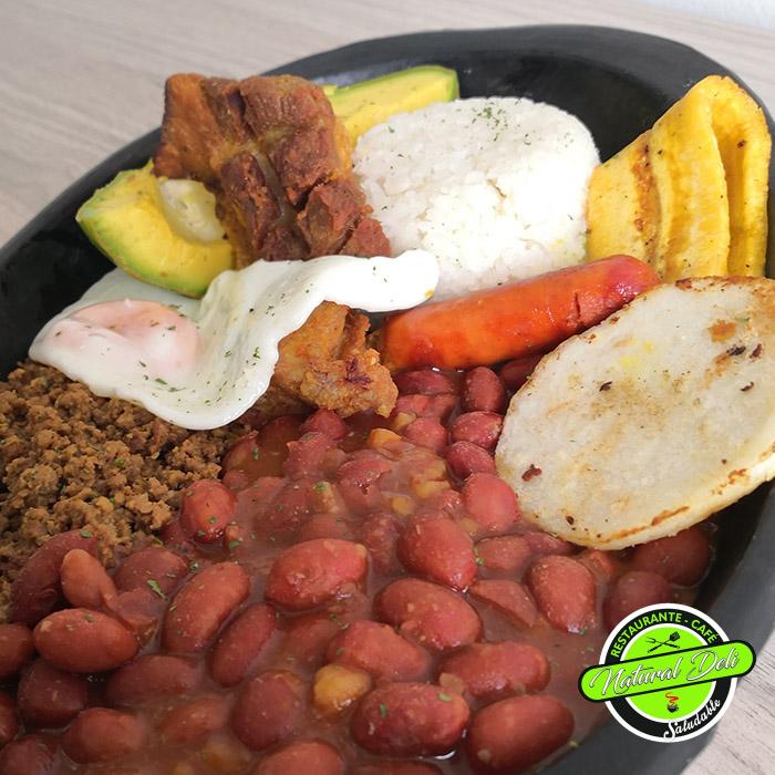 Bandeja paisa - Menú - Natural Deli - Restaurante saludable en Bogotá Bandeja paisa - Menú - Natural Deli - Restaurante saludable en Bogotá